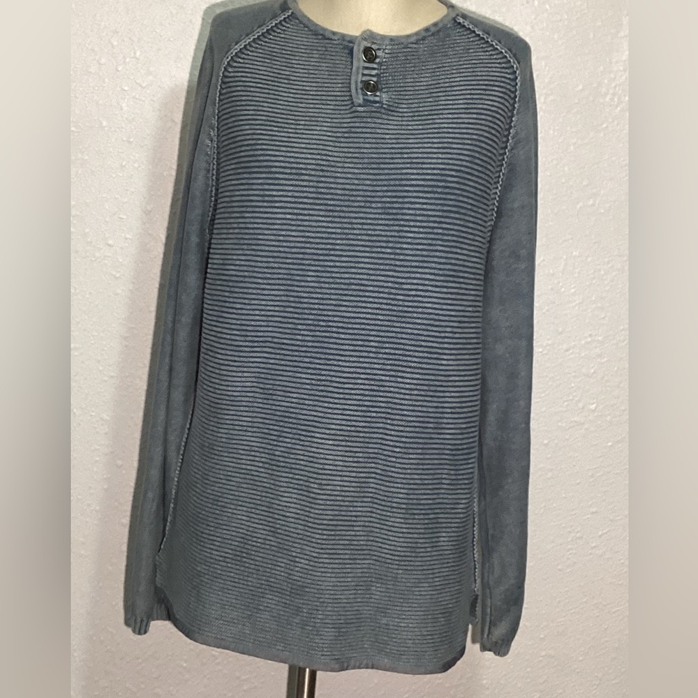 Carbon 2 Cobalt blue factory distressed cotton sweater size large